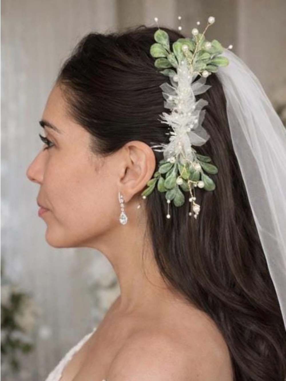 Bridal Leaf Hair Comb with Pearls and Tulle - Green